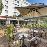 Doubletree By Hilton Paris