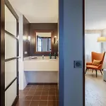 Hotel Doubletree By Hilton Paris