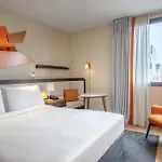 Hotel Doubletree By Hilton Paris 4*