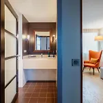 Doubletree By Hilton Paris