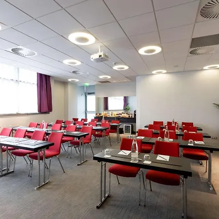 Radisson Blu Hotel, Paris 4* Boulogne-Billancourt