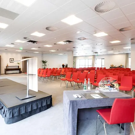 Radisson Blu Hotel, Paris 4* Boulogne-Billancourt