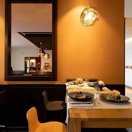 Hotel Radisson Blu Hotel, Paris 4*