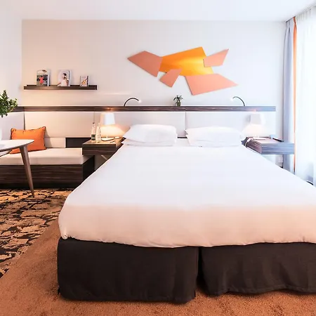 Radisson Blu Hotel, Paris 4* Boulogne-Billancourt