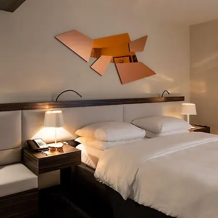 Doubletree By Hilton Paris