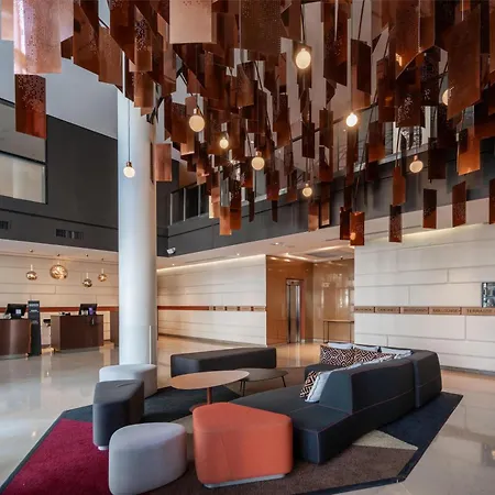 Doubletree By Hilton Paris Boulogne Hotel 4*