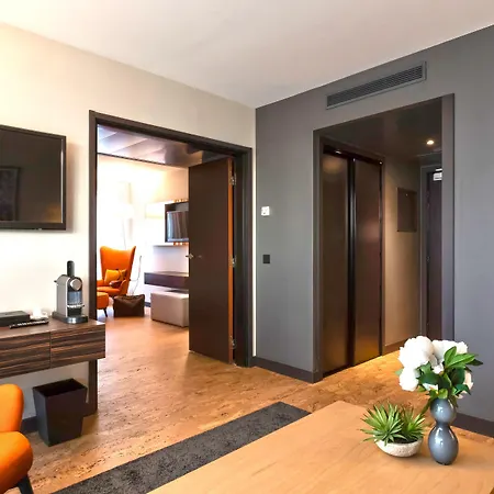 Hotel Doubletree By Hilton Paris Boulogne-Billancourt