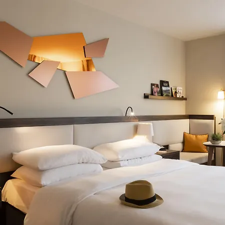 Hotel Doubletree By Hilton Paris 4*