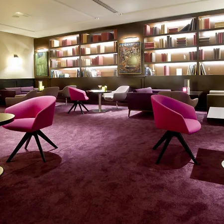 Doubletree By Hilton Paris