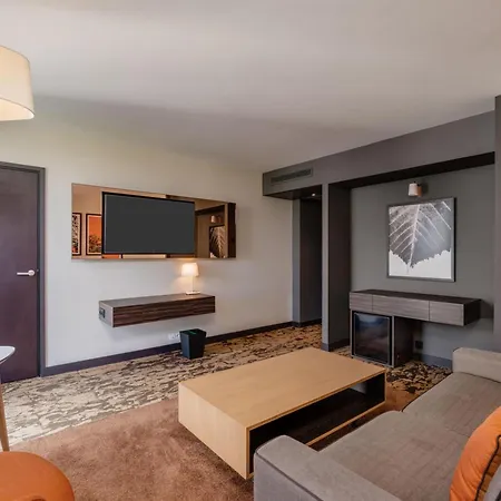 Doubletree By Hilton Paris Hotel 4*