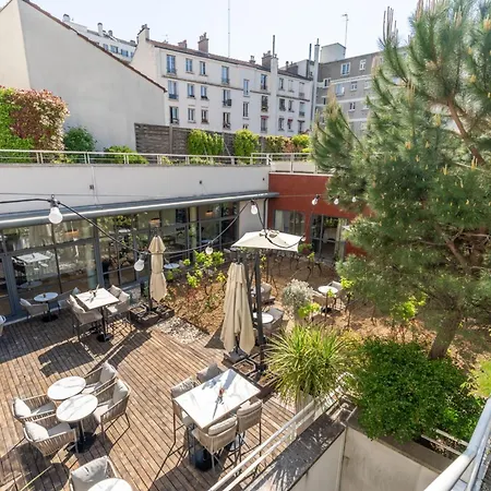 Doubletree By Hilton Paris Hotel 4*