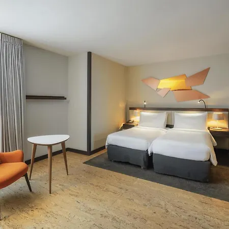 Hotel Doubletree By Hilton Paris 4*