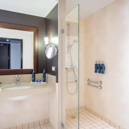 Hotel Doubletree By Hilton Paris 4*