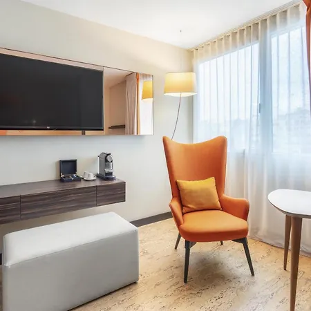 Doubletree By Hilton Paris Hotel 4*