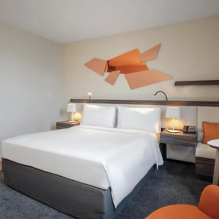 Hotel Doubletree By Hilton Paris Boulogne-Billancourt