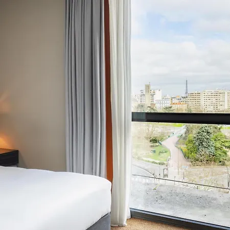 Doubletree By Hilton Paris 4*