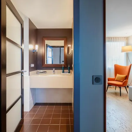 Doubletree By Hilton Paris