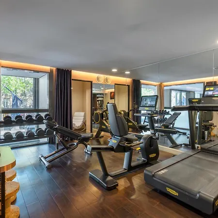 Hotell Doubletree By Hilton Paris 4*