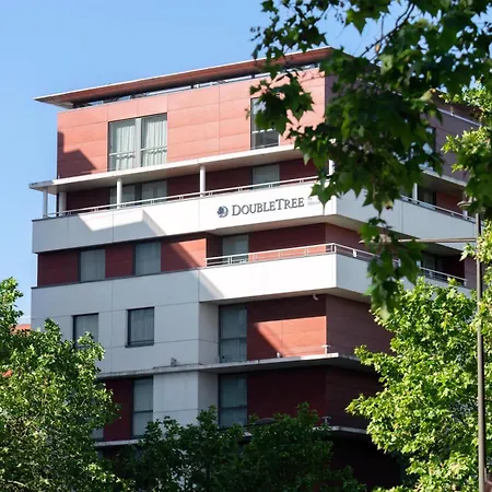 Hotell Doubletree By Hilton Paris Boulogne-Billancourt