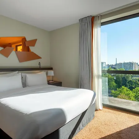 Hotell Doubletree By Hilton Paris
