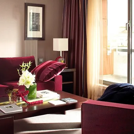 Doubletree By Hilton Paris Hotel Boulogne-Billancourt