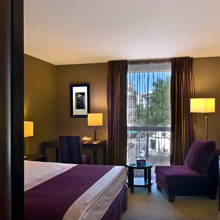 Doubletree By Hilton Paris