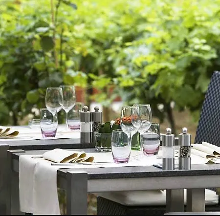 Doubletree By Hilton Paris Boulogne-Billancourt