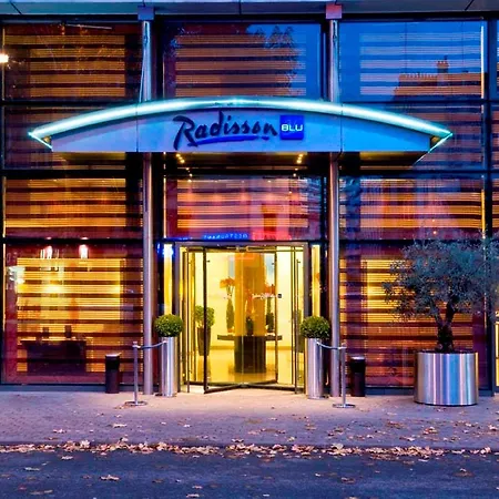 Radisson Blu Hotel, Paris Hotel 4*
