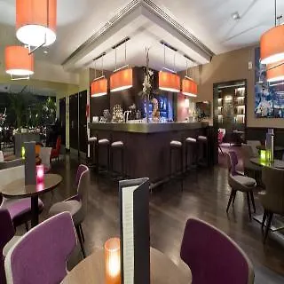 Doubletree By Hilton Paris Hotel Boulogne-Billancourt