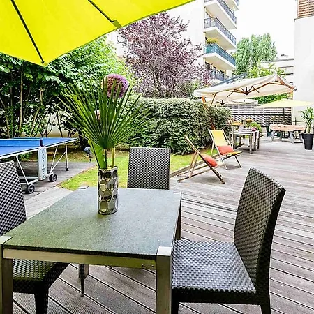 Doubletree By Hilton Paris Hotel 4*