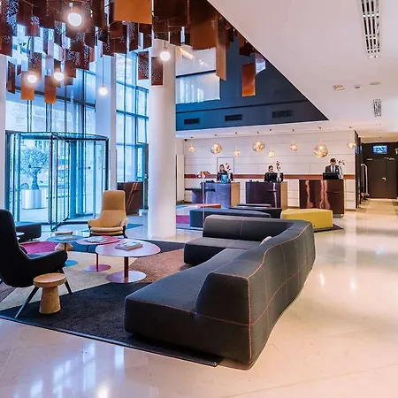 Doubletree By Hilton Paris Hotel