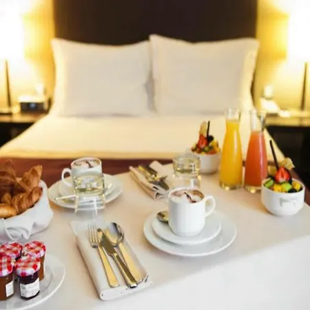 Doubletree By Hilton Paris Hotel