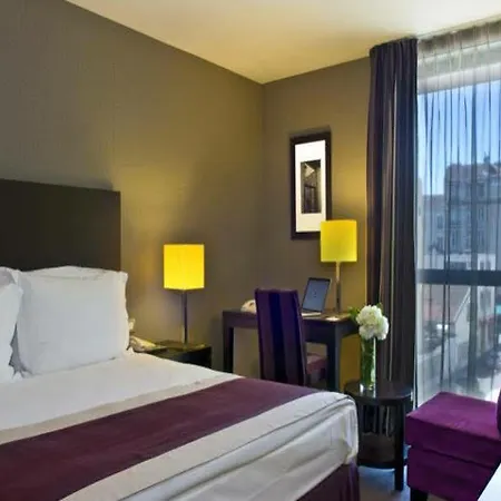 Hotel Doubletree By Hilton Paris 4*