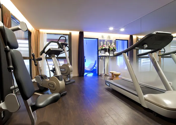 Doubletree By Hilton Paris Hotel 4*