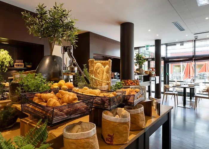 Doubletree By Hilton Paris فندق 4*