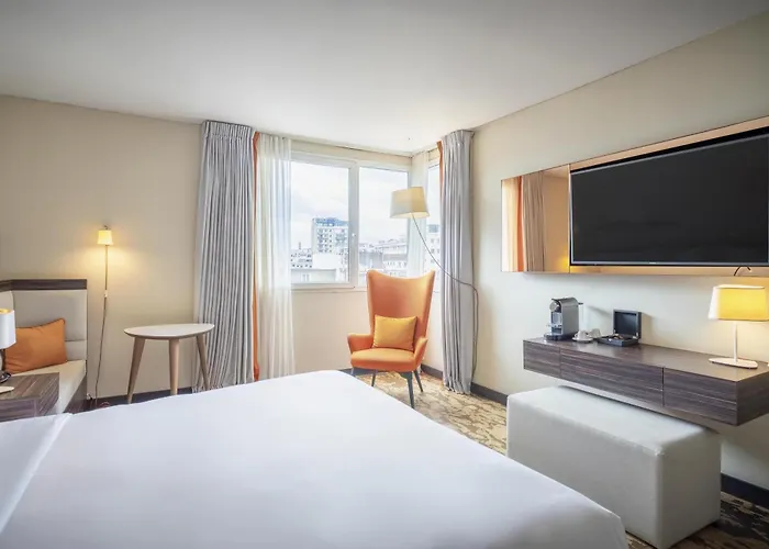 Doubletree By Hilton Paris Hotel Boulogne-Billancourt