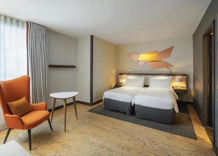 Hotel Doubletree By Hilton Paris 4*