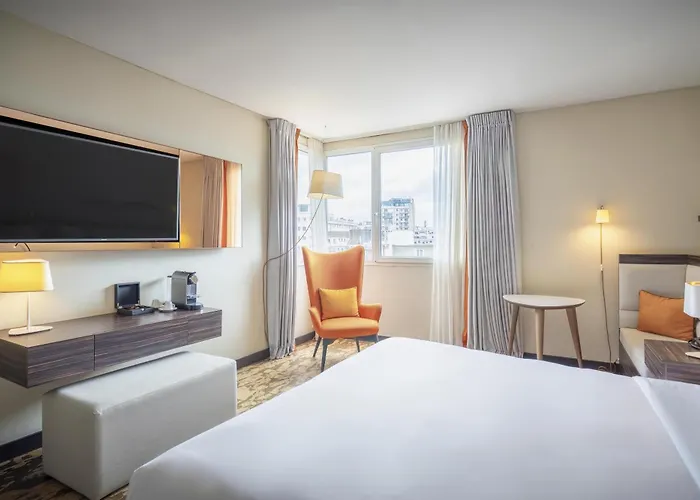 Hotel Doubletree By Hilton Paris Boulogne-Billancourt