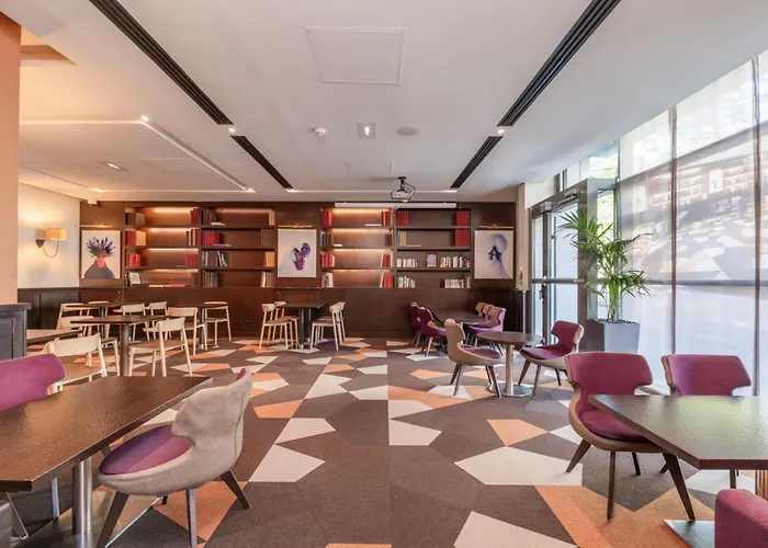 Doubletree By Hilton Paris Boulogne-Billancourt