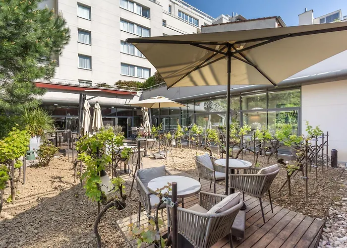 Doubletree By Hilton Paris