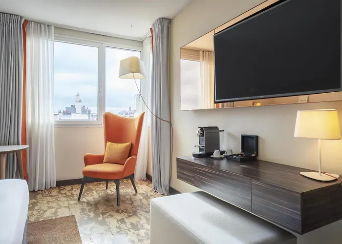 Doubletree By Hilton Paris Hotel