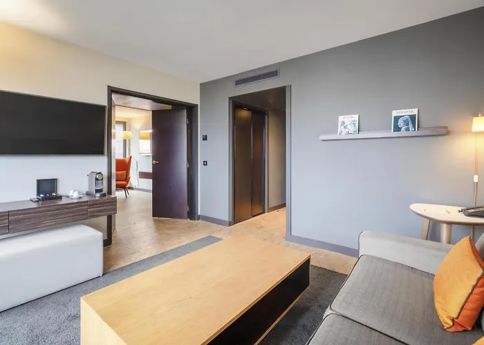 Doubletree By Hilton Paris Boulogne-Billancourt