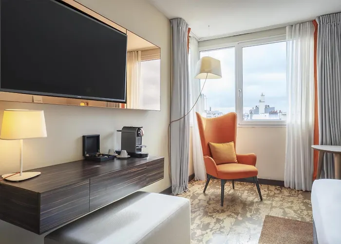 Doubletree By Hilton Paris Hotel