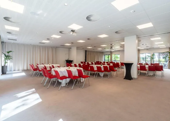 Doubletree By Hilton Paris